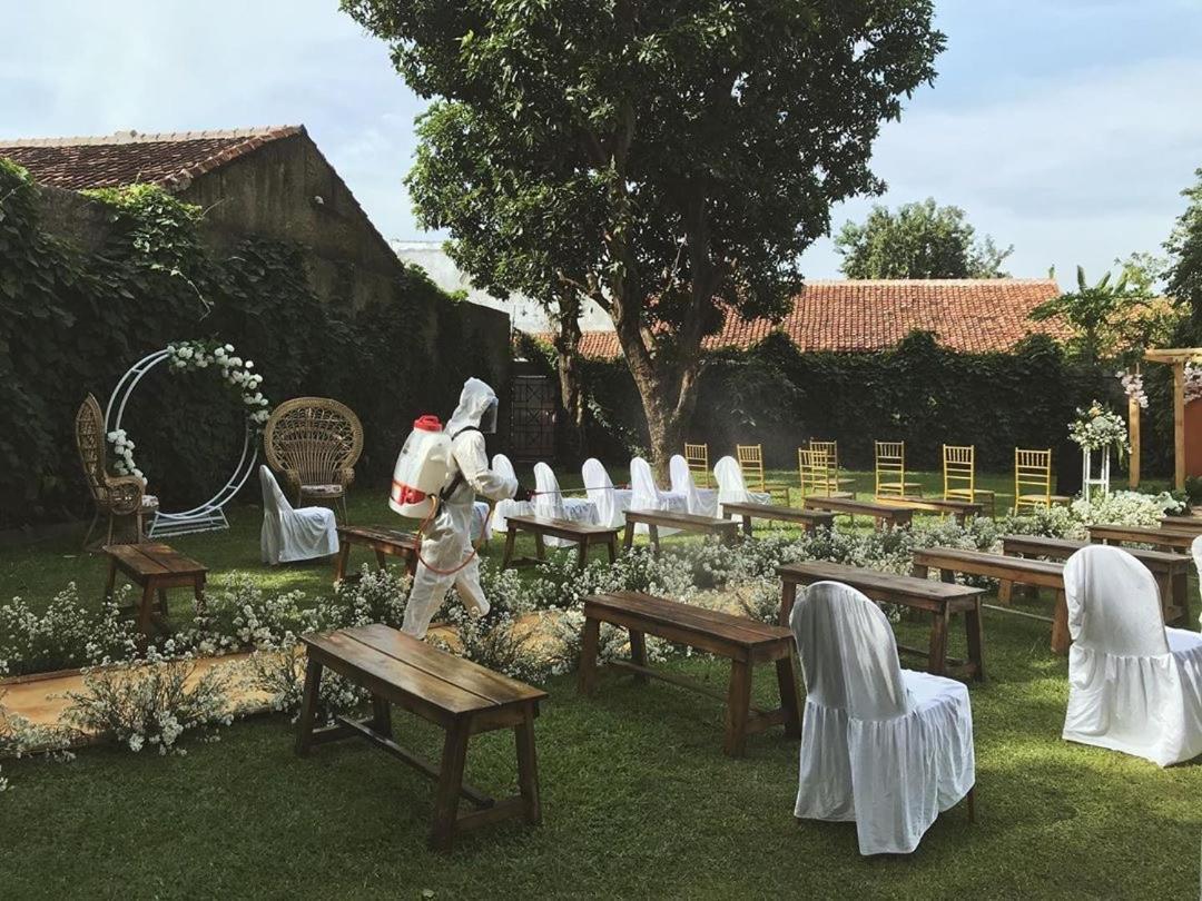 Metland Hotel Cirebon Buitenkant foto