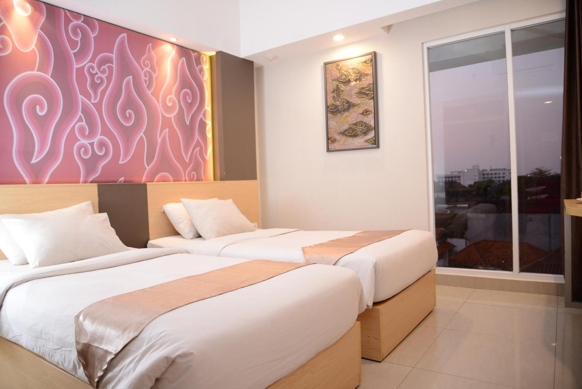 Metland Hotel Cirebon Buitenkant foto