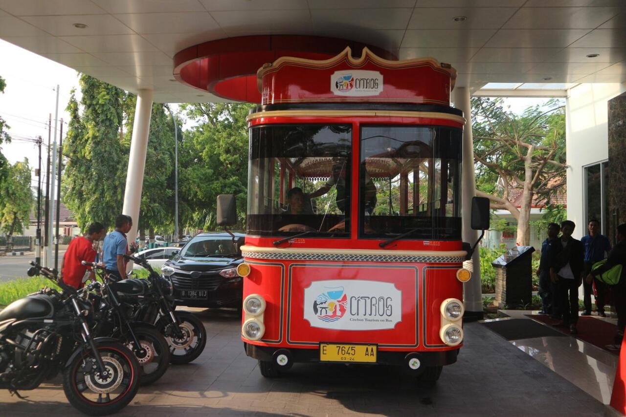 Metland Hotel Cirebon Buitenkant foto