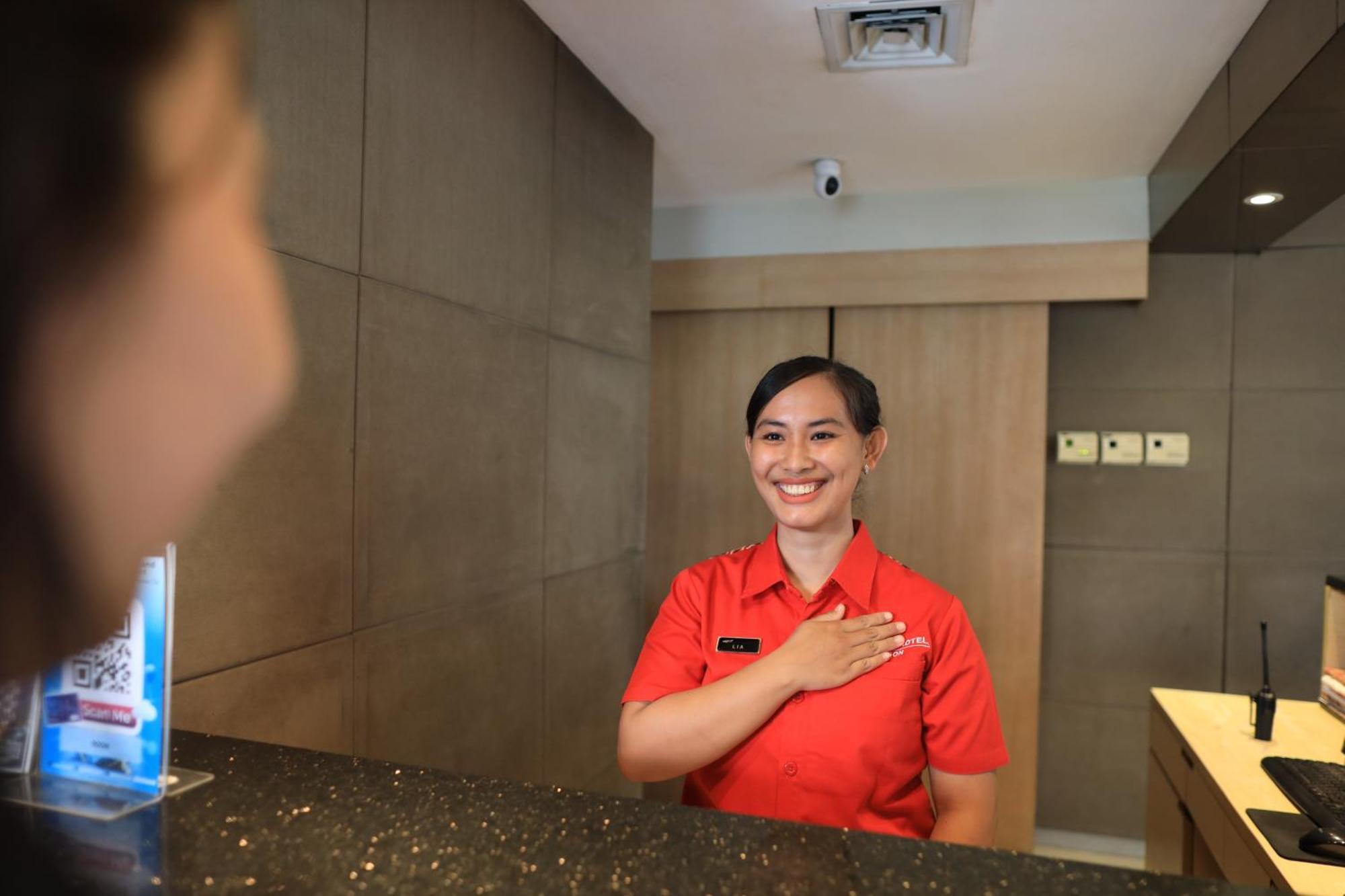 Metland Hotel Cirebon Buitenkant foto