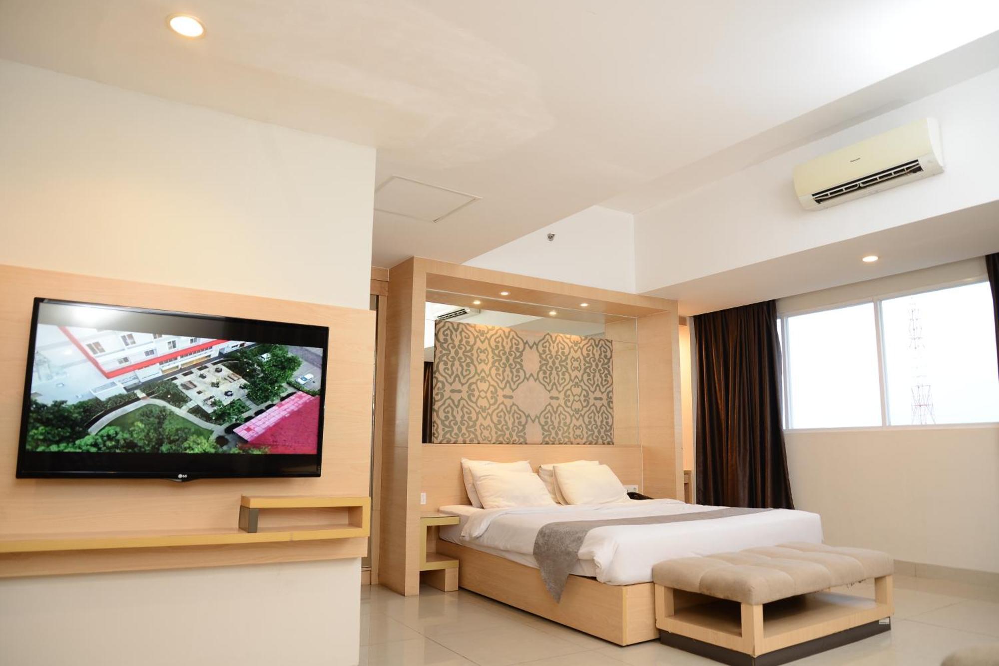 Metland Hotel Cirebon Buitenkant foto